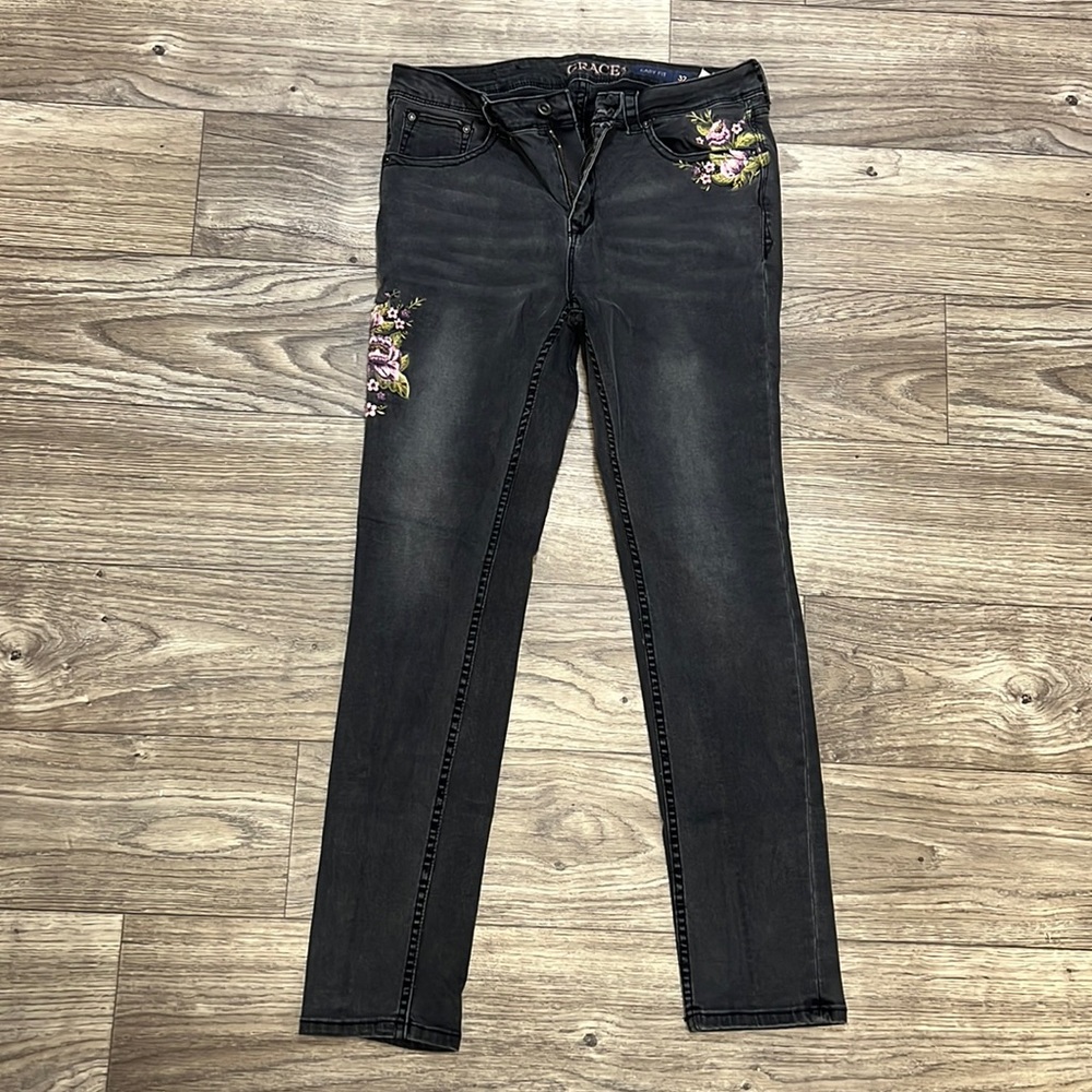 Grace in LA black skinny jeans with embellishments- size 32
